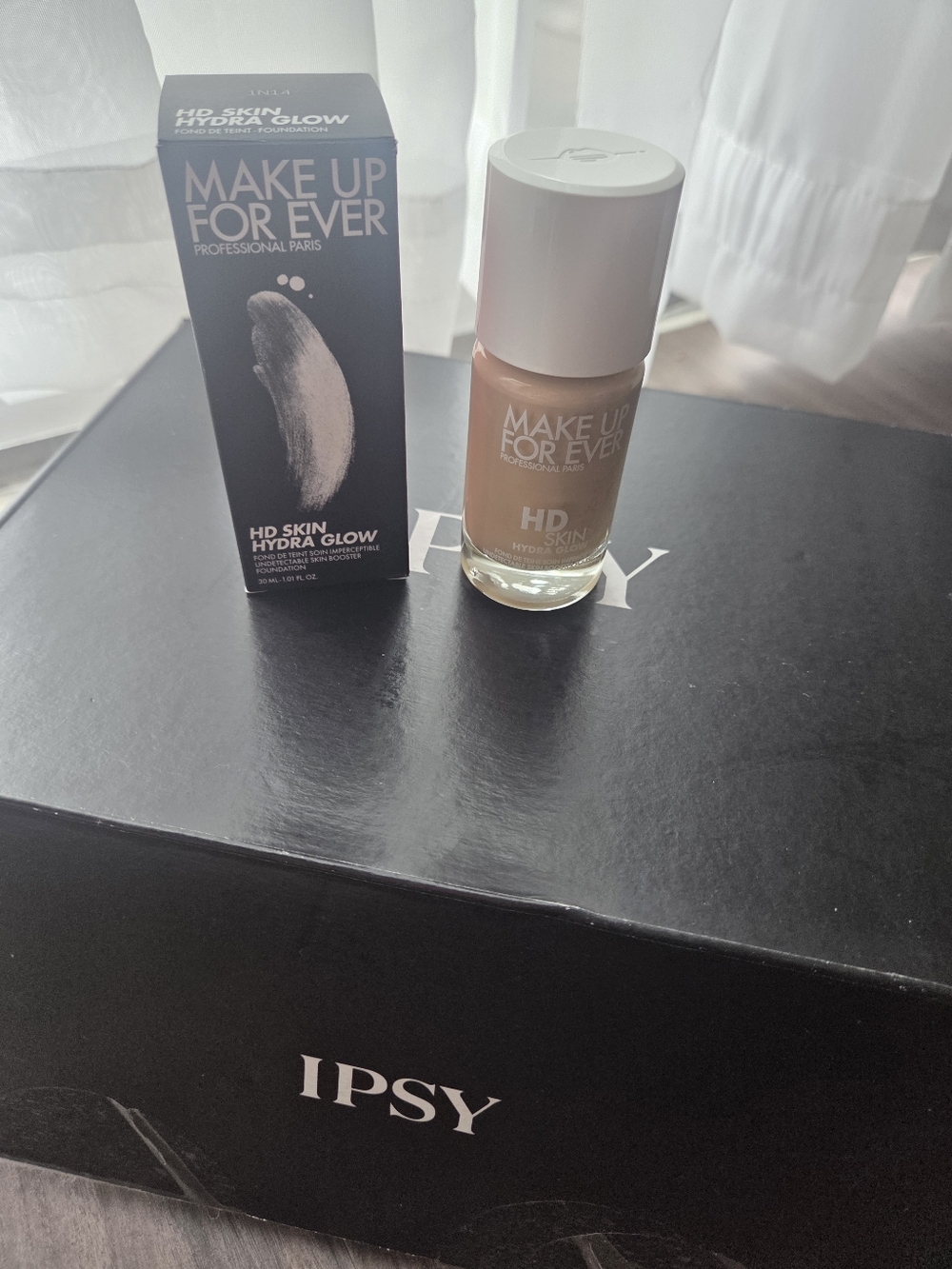 NEW Makeup Forever HD Skin Hydra Glow Foundation - 1N14